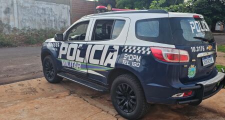 A vítima procurou atendimento sozinha e a equipe médica chamou a polícia