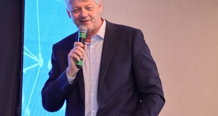Candidato pensa em corredor logístico