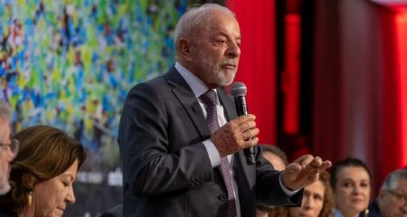 Lula confirma aus&ecirc;ncia 