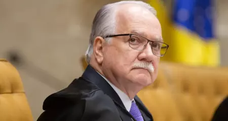 Ministro tamb&eacute;m mandou remeter &agrave; Presid&ecirc;ncia processos sobre o Master e o INSS e ainda decidir&aacute; sobre relatoria dos casos