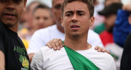 Deputado diz que apagou em seguida