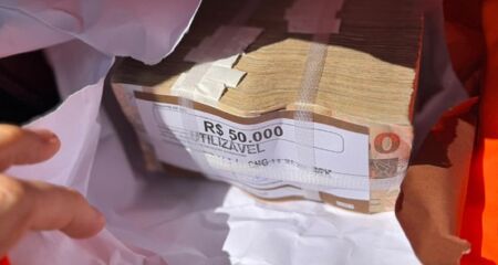 Dinheiro estava em comit&ecirc; de M&aacute;rcio 