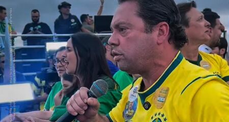 Nogueira diz que votar em Vander &eacute; risco