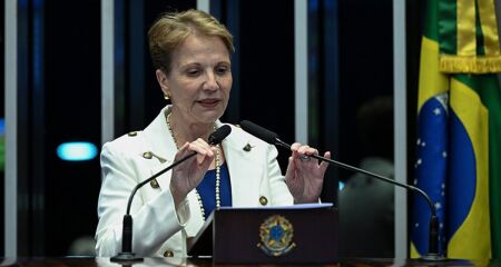 Senadora de MS fez adiar votação da 6X1