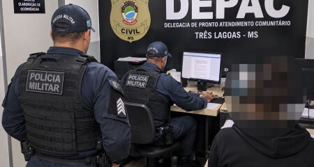 A irmã da vítima foi até o imóvel para ajudá-la e entrou em luta corporal com o homem