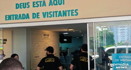 Investigação aponta que funcionários da Prefeitura fizeram saques e receberam transferências de empresas ligadas ao contrato investigado