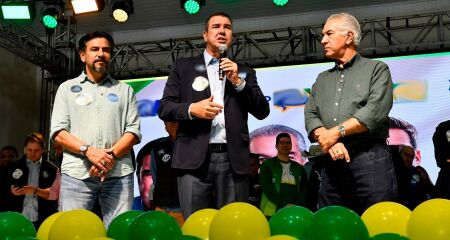 Programa estadual aumentou recursos e passou a contemplar diferentes categorias; paratleta Yeltsin Jacques diz que hoje jovens têm mais condições de permanecer no Estado