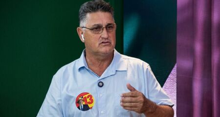 Segundo o candidato, uma das propostas para a economia &eacute; a cria&ccedil;&atilde;o de cinco "cintur&otilde;es verdes" voltados &agrave; agricultura familiar