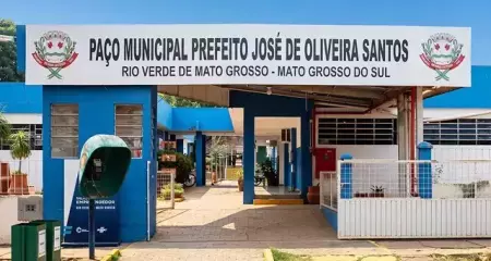 Pregão prevê compra de pneus para veículos da prefeitura; prefeito Réus Fornari (PP) tem cinco dias úteis para apresentar explicações ao tribunal