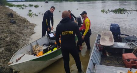 Homem de 63 anos foi levado pela correnteza enquanto tentava soltar linha de pesca; segundo dia de buscas terminou sem localização da vítima