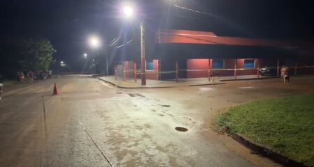 Dupla em uma motocicleta tentou executar a vítima