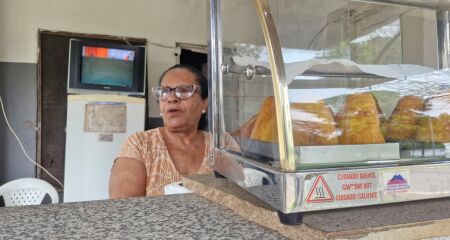 'Gosto de conversar com as pessoas', afirma Lourdes
