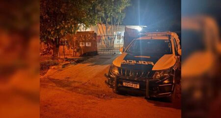 Crime foi cometido em frente a mulher e filhos na madrugada desta ter&ccedil;a-feira&nbsp;