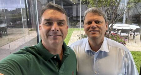 Tarcísio mantém críticas, mas reconhece derrota