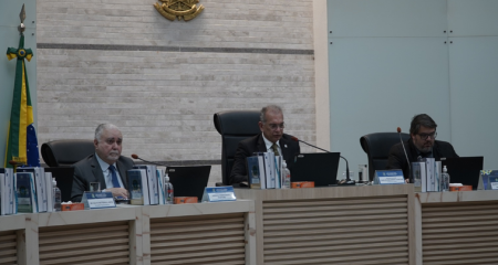 Decisão do TSE que barrou candidatura de Jerson Domingos alterou a ordem da lista, mas não mudou os deputados eleitos