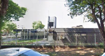 Vítima foi agredida com golpes de caixa contra a sua cabeça
