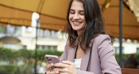 Encontros por vídeo permitem conhecer melhor alguém do que em uma conversa por texto, sem precisar sair de casa