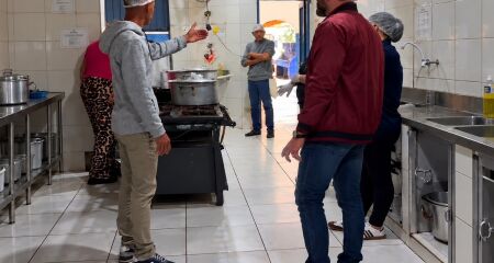 Maicon viu at&eacute; falta de temperos 