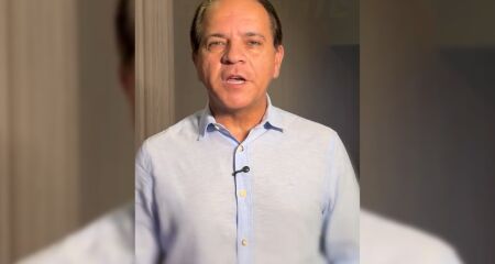 Candidato citou propostas de Fl&aacute;vio Bolsonaro para seguran&ccedil;a e prometeu cobrar investimentos nas pol&iacute;cias