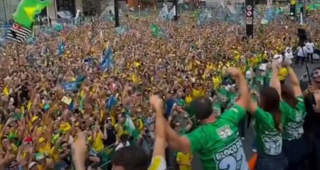 Pol&iacute;ticos de Mato Grosso do Sul estiveram em mobiliza&ccedil;&atilde;o na capital paulista neste domingo (18), a uma semana do segundo turno presidencial