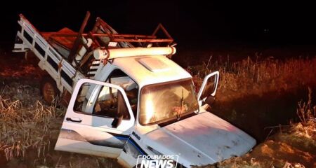 Paulo Rodrigues Machado, de 74 anos, morreu no local; tr&ecirc;s amigos ficaram feridos