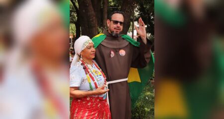 Frei Wagner e sacerdotisa Marlem alertaram para o risco de retrocesso democrático e defenderam liberdade de culto e respeito a todas as crenças