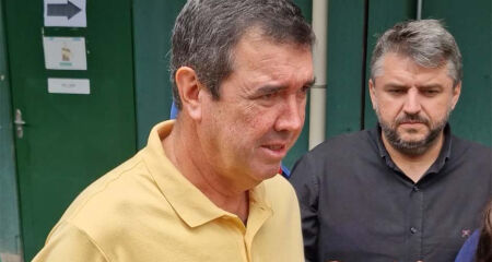 Governador afirmou ter conversado com autoridades policiais e pediu cautela sobre poss&iacute;vel motiva&ccedil;&atilde;o pol&iacute;tica do crime