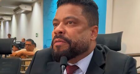Professor Riverton se colocou à disposição para participar da CPI do Tapa-buraco