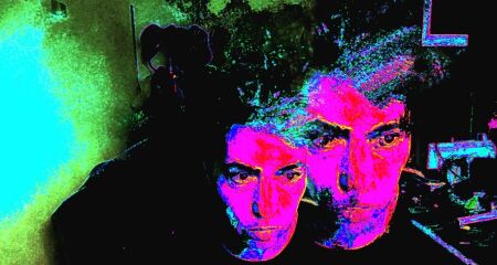 Casa Assombrada acontece no sábado (31), a partir das 16h, com shows autorais, mostra de curtas-metragens, discotecagem e concurso de fantasias. Ingressos antecipados custam R$ 10