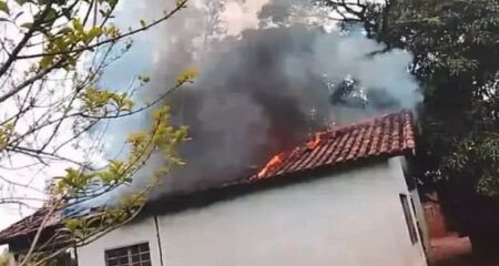 Comunidade suspeita de a&ccedil;&atilde;o criminosa; idosa relata hist&oacute;rico de amea&ccedil;as e intoler&acirc;ncia religiosa, e Minist&eacute;rio dos Povos Ind&iacute;genas acionou a Pol&iacute;cia Federal