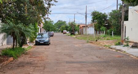 Pol&iacute;cia e per&iacute;cia estiveram na casa de Ram&atilde;o Teixeira Ramalho