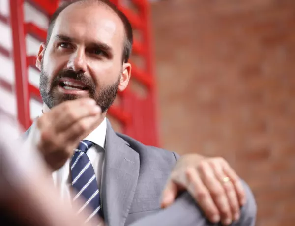 Primeira Turma analisa processo em que o ex-deputado &eacute; acusado de atuar nos EUA para prejudicar o Brasil e interferir no julgamento do golpe
