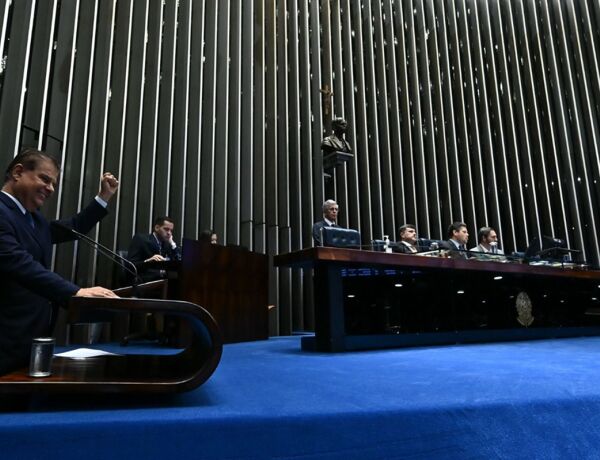 Parlamentar intermediou negocia&ccedil;&otilde;es 