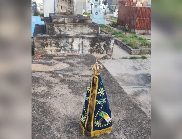Pe&ccedil;a religiosa foi encontrada no Cemit&eacute;rio Santa Cruz ap&oacute;s confiss&atilde;o de suspeito abordado na rua