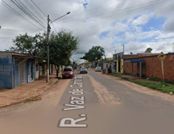 A v&iacute;tima sofreu les&atilde;o na bacia e escoria&ccedil;&otilde;es pelo corpo 
