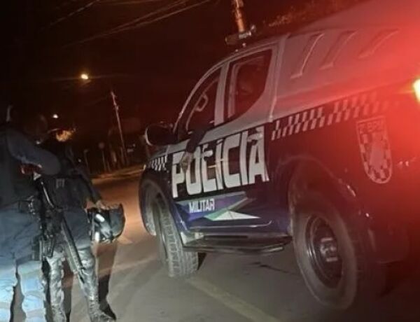 A v&iacute;tima chegou a ser perseguida pelos suspeitos, que estavam de moto