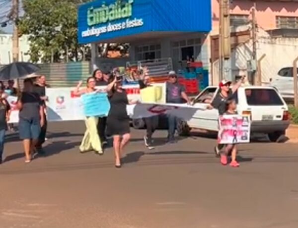 Ato foi realizado na Avenida Rachel de Queiroz 