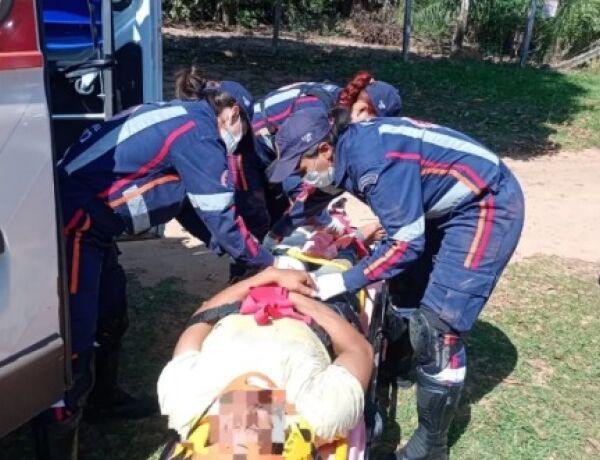 A v&iacute;tima foi socorrida e encaminhada para um hospital da regi&atilde;o