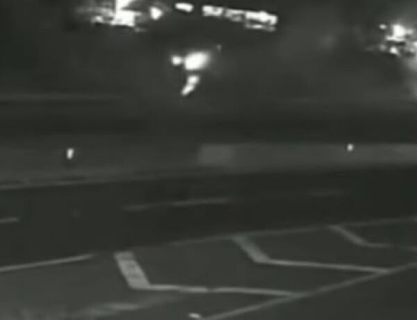 A condutora perdeu o controle e saiu da pista antes de cair em uma vala de &aacute;gua &agrave;s margens da BR 