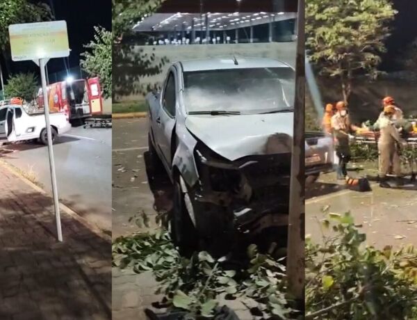 Homem foi socorrido pelo Corpo de Bombeiros ap&oacute;s acidente; ve&iacute;culo ficou com a frente destru&iacute;da