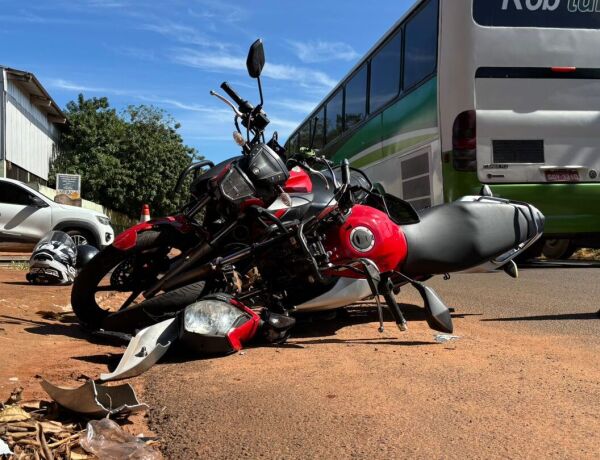 O jovem desobedeceu &agrave;s ordens de parada da pol&iacute;cia e fugiu em alta velocidade