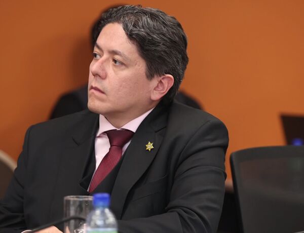Oshiro concorre ao Senado pelo Novo