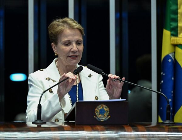 Senadora de MS fez adiar vota&ccedil;&atilde;o da 6X1
