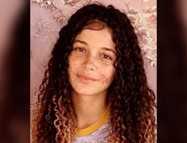 Gabriely Machado Carneiro est&aacute; desaparecida desde a madrugada de ter&ccedil;a-feira (22)