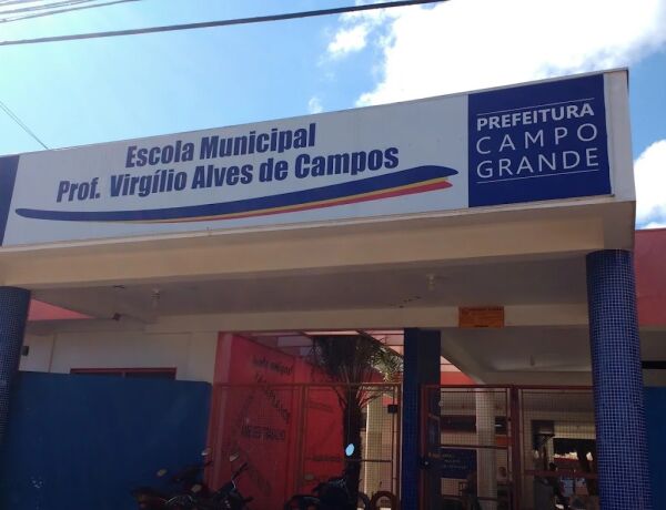 Mulher descumpriu regras de circula&ccedil;&atilde;o e usava camiseta de candidato durante a vota&ccedil;&atilde;o
