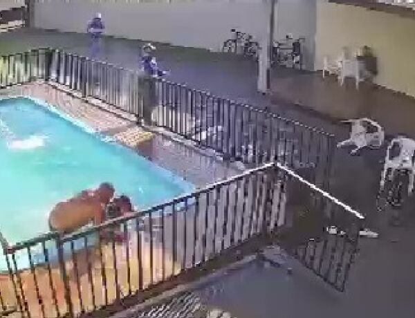 V&iacute;tima estava em uma casa de festas com amigos; outra pessoa tamb&eacute;m foi baleada