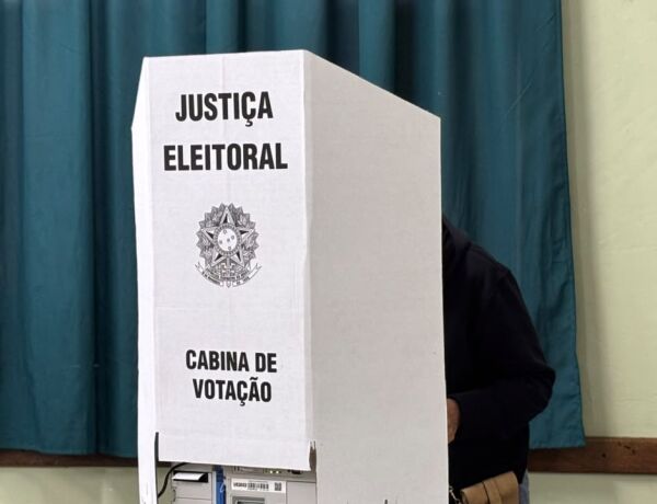 Segundo turno tamb&eacute;m registrou 38 ocorr&ecirc;ncias envolvendo equipamentos de vota&ccedil;&atilde;o em 18 munic&iacute;pios; eleitor foi flagrado filmando o pr&oacute;prio voto