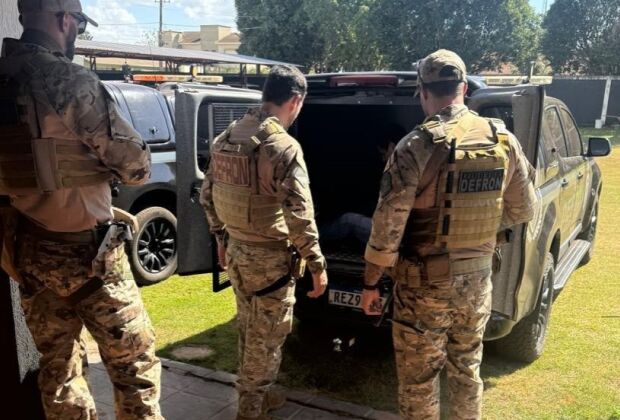 A pris&atilde;o ocorre em meio &agrave;s opera&ccedil;&otilde;es realizadas pelas for&ccedil;as de seguran&ccedil;a ap&oacute;s a escalada da viol&ecirc;ncia em Caarap&oacute;