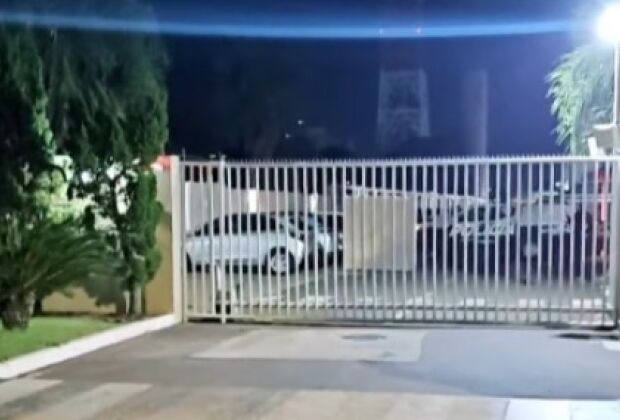 V&iacute;tima foi socorrida pelos familiares e vizinhos do condom&iacute;nio