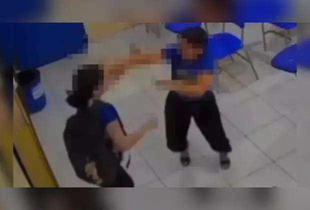 O caso foi registrado na noite dessa sexta-feira (11/9), em Camet&aacute;, no Par&aacute; (PA). A professora foi golpeada nas costas